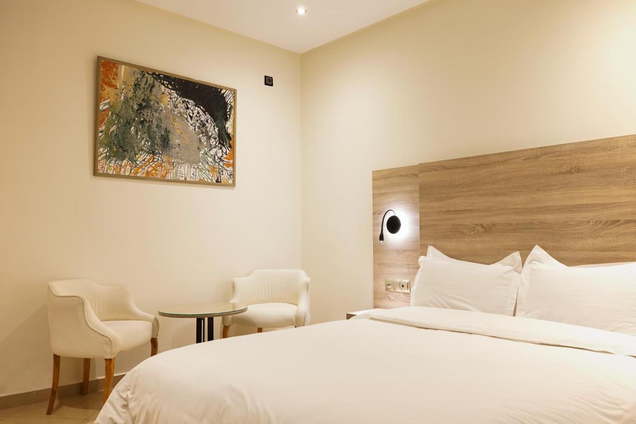 Hotel El Djenina 2*